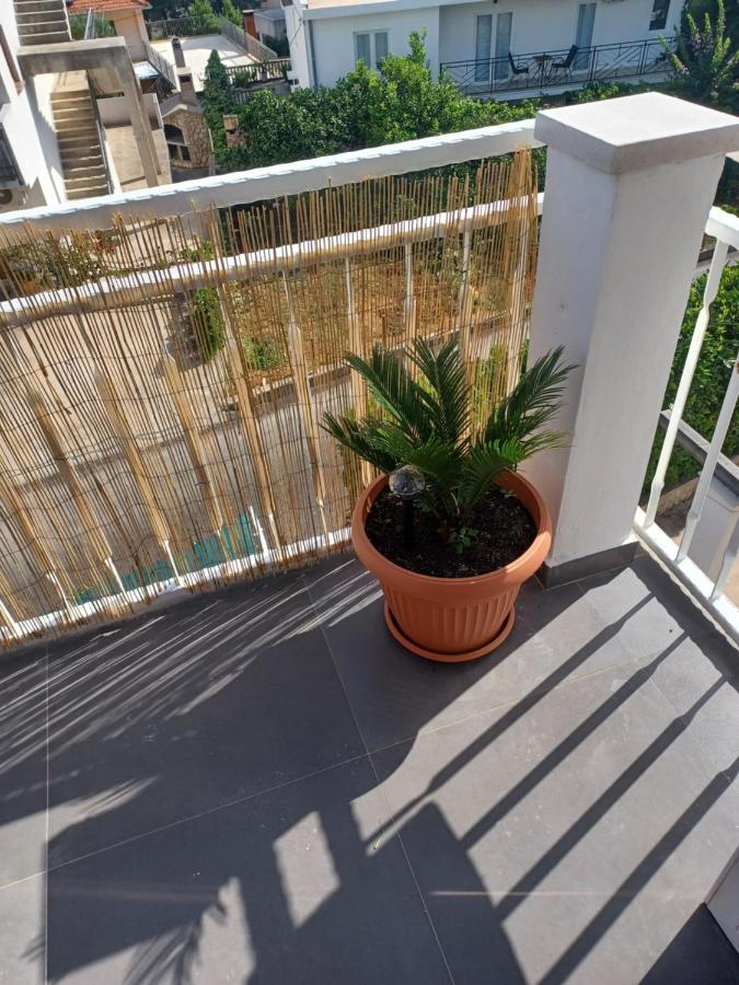 Apartmani Miletic เยลซา ภายนอก รูปภาพ