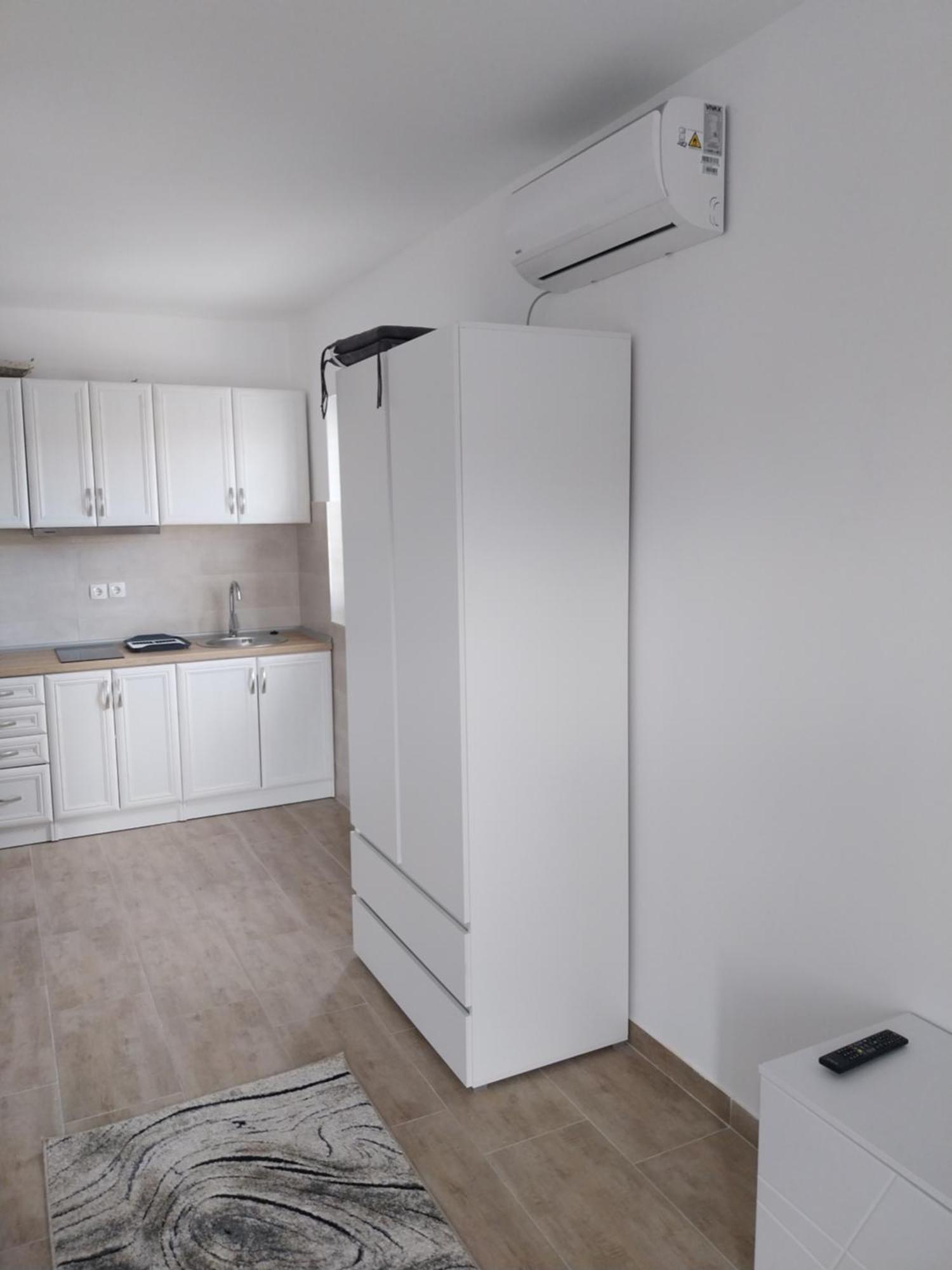 Apartmani Miletic เยลซา ภายนอก รูปภาพ
